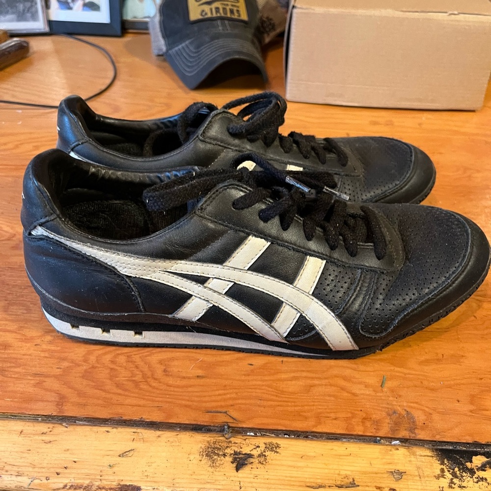 Onitsuka Tiger Ultimate 81